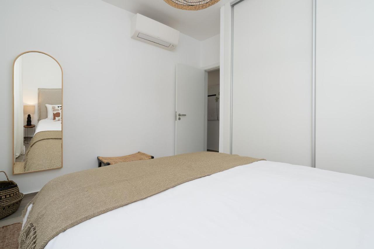 Amazing Beach House With Balcony Lagos Bagian luar foto